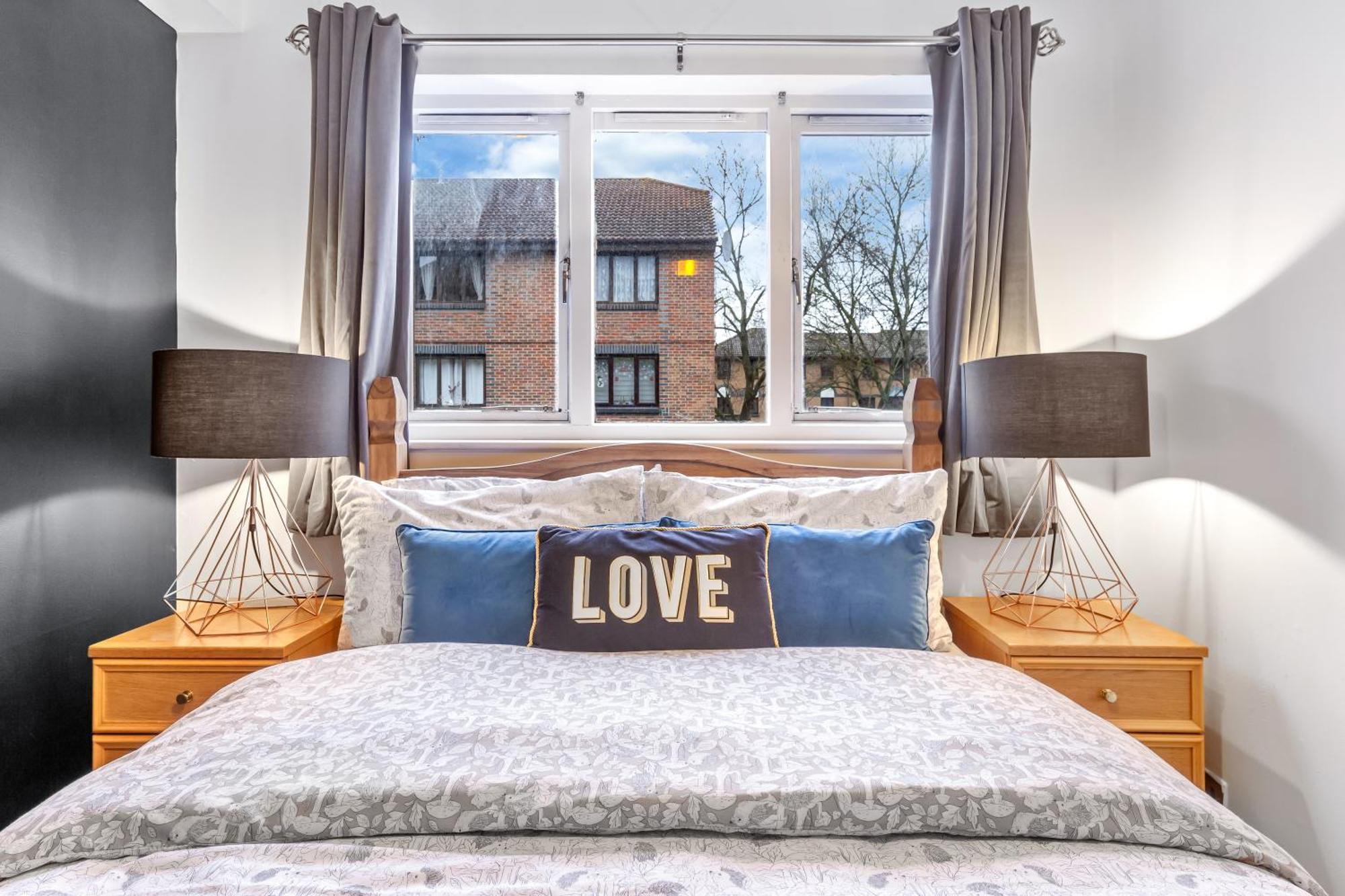 Quirky Canary 2Bed, Free Parking, Smart Tv & Games Londyn Zewnętrze zdjęcie